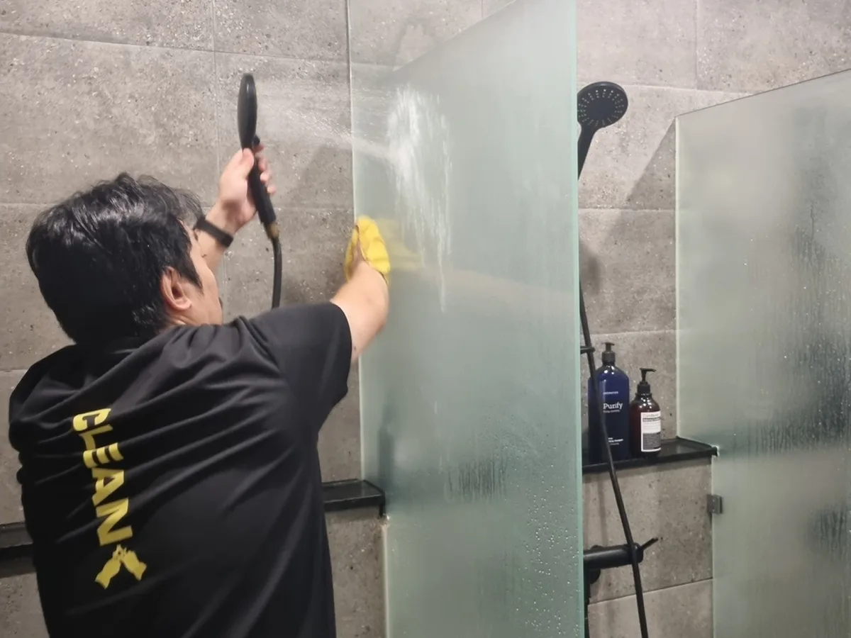 동구 신하동 건물 세면대·파우더룸 바닥 위생청소 사례 - 행진크린