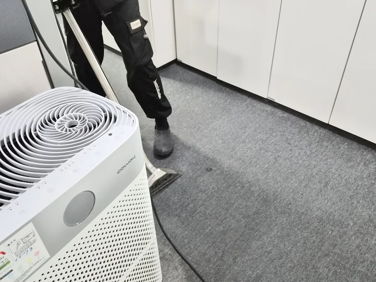 동구 신하동 사업장 로비·복도 카페트 바닥 위생청소 사례 - 행진크린